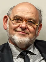 Robert Hue